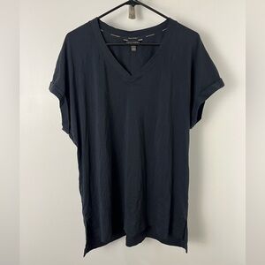 Banana Republic Black V-Neck Sleeve T-Shirt - Size XXL